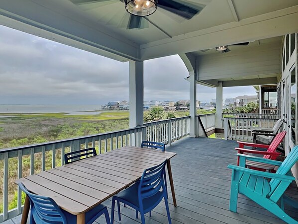 Huis, Meerdere bedden, terras (Hasta Bay Vista Baby!) | Terrein van de accommodatie