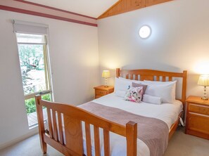 5 bedrooms, iron/ironing board, free WiFi - Tech free (no WIFI) farm stay that will leave your soul recharged (Kalgan)