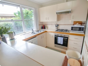 Microwave, oven, stovetop, coffee/tea maker