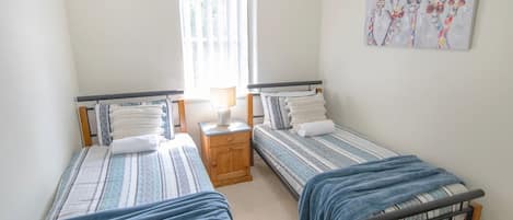 3 bedrooms, iron/ironing board, free WiFi