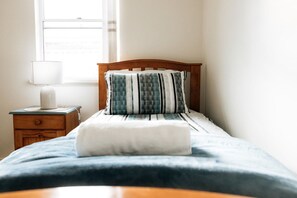 3 bedrooms, iron/ironing board, free WiFi