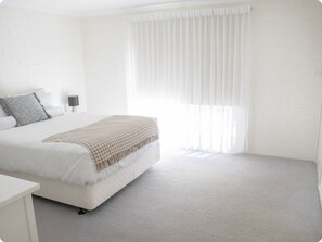 1 bedroom, iron/ironing board, free WiFi