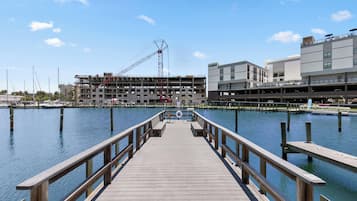 Condo (2 Bedrooms) | Property amenity