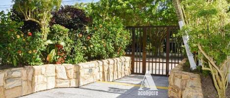 컴포트 아파트 | 숙박 시설 구내