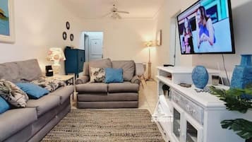 Comfort Apartment | Living area