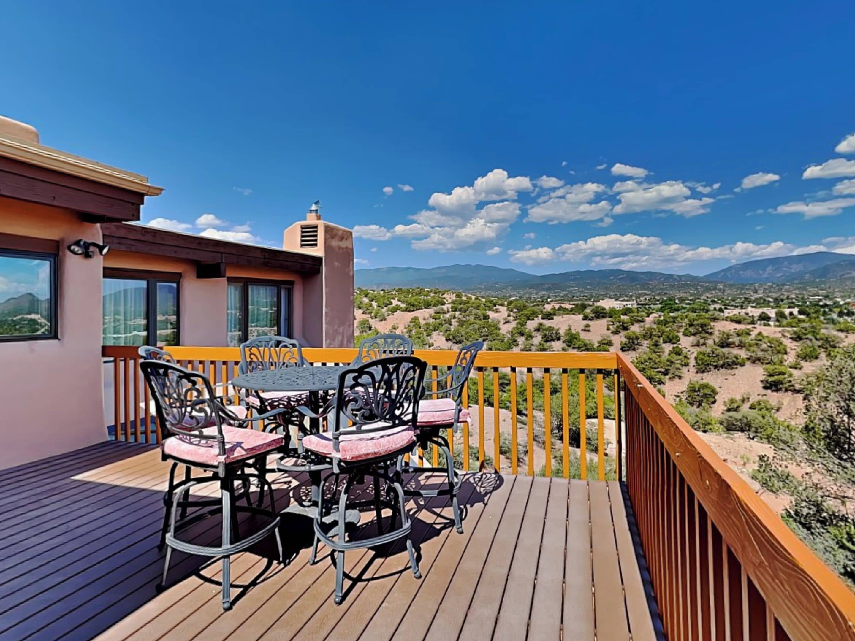 House (4 Bedrooms) | Property amenity