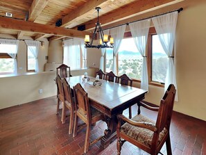 House (4 Bedrooms) | Property amenity - Luces de la Ciudad by Kokopelli Property Management (Santa Fe)