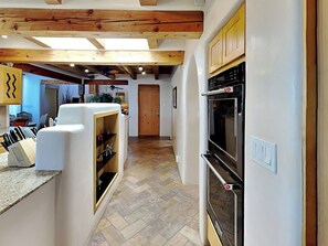 House (4 Bedrooms) | Property amenity - Luces de la Ciudad by Kokopelli Property Management (Santa Fe)