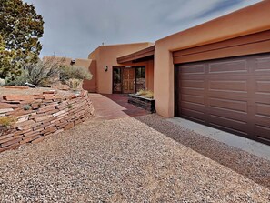 House (4 Bedrooms) | Property amenity - Luces de la Ciudad by Kokopelli Property Management (Santa Fe)