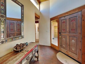 Casa (4 Bedrooms) | Servicio de la propiedad