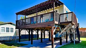 House (2 Bedrooms) | Front of property