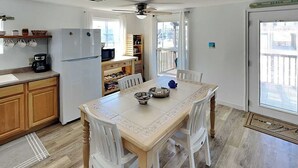 Nhà (2 Bedrooms) | Tiện nghi, dịch vụ nơi lưu trú