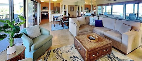 Condo (2 Bedrooms) | Property amenity