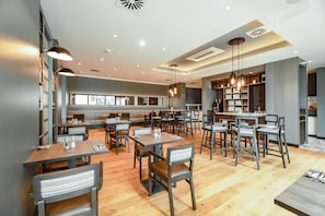 Frukostbuffé varje dag (EUR 17.9 per person)