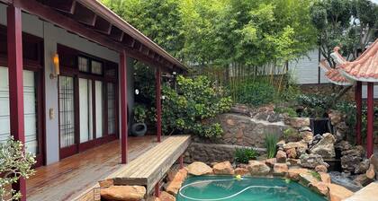 Oasis On Lily Northcliff with own Private Pool