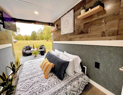 Cozy Private Tiny House Trailer With Heat

