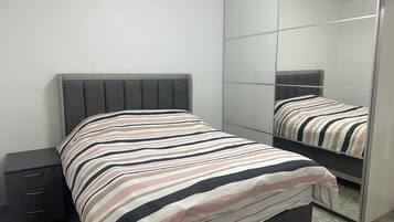 2 bedrooms, iron/ironing board, WiFi, bed sheets