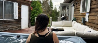 CDALake-Kayaks-Hottub-BoatSlip-PoolTable