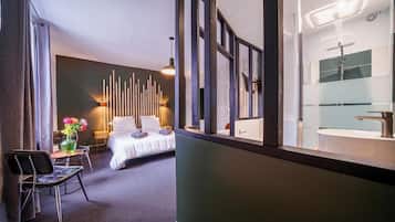Ch3 Exécutive, 1 grand lit, vue ville
