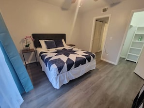 1 dormitorio, escritorio, tabla de planchar con plancha y wifi gratis