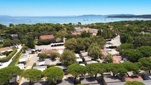 Aerial view - Camping 4 étoiles - eebaeh (Hyères)