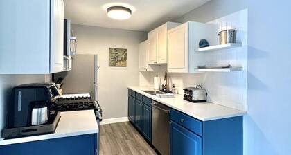 Summit House Condo - Next to UF & Hospitals
