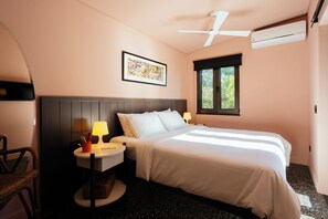 2 chambres, fer et planche à repasser, Wi-Fi gratuit, draps fournis