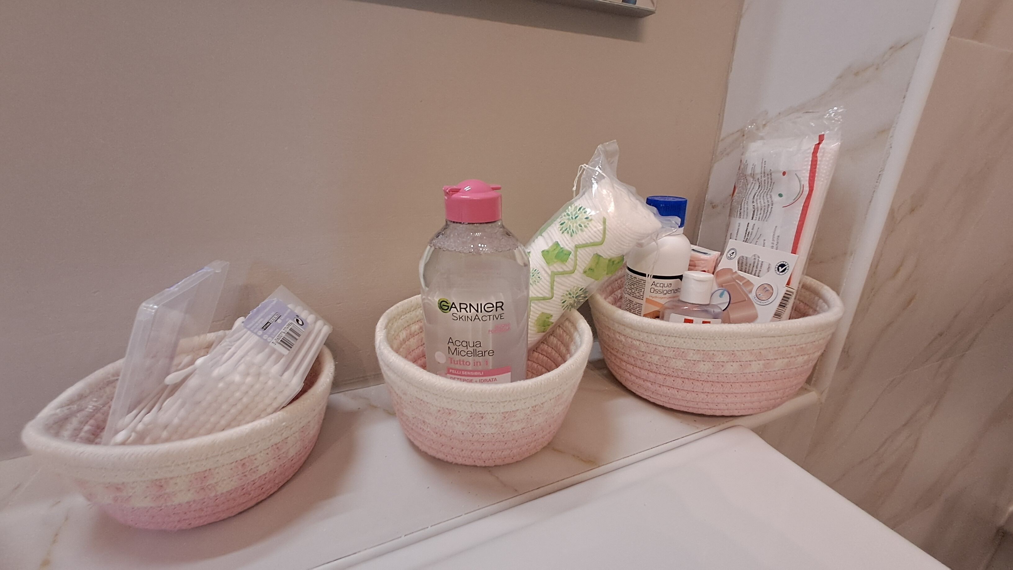 Doccia, asciugacapelli, bidet, asciugamani