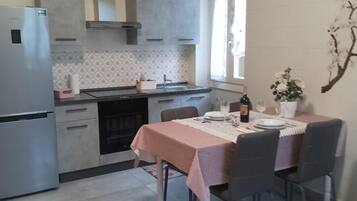 Micro-ondes, plaque de cuisson