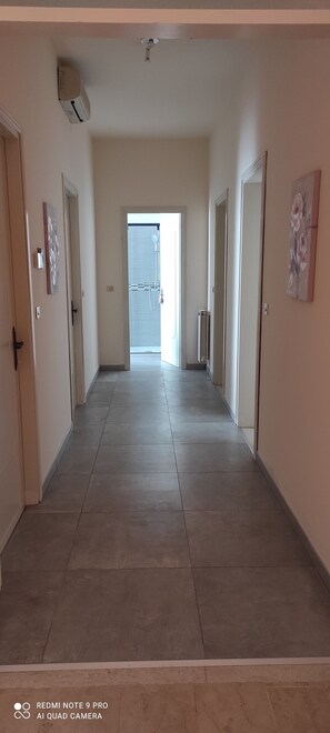 Interior - ENTIRE APARTMENT (Negrar di Valpolicella)