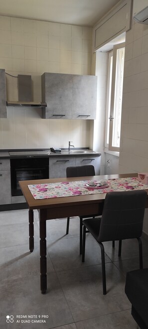 Microwave, stovetop - ENTIRE APARTMENT (Negrar di Valpolicella)