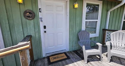 Gull Wing * No Stairs! * Downtown * Beautiful