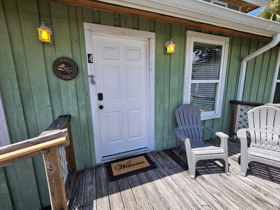 Gull Wing * No Stairs! * Downtown * Beautiful