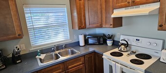 Gull Wing * No Stairs! * Downtown * Beautiful