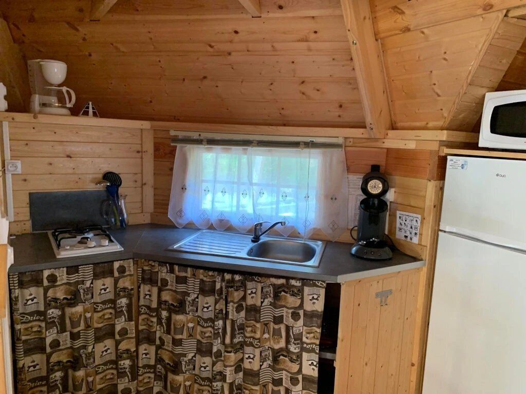 雪櫃、微波爐、爐具、洗碗機