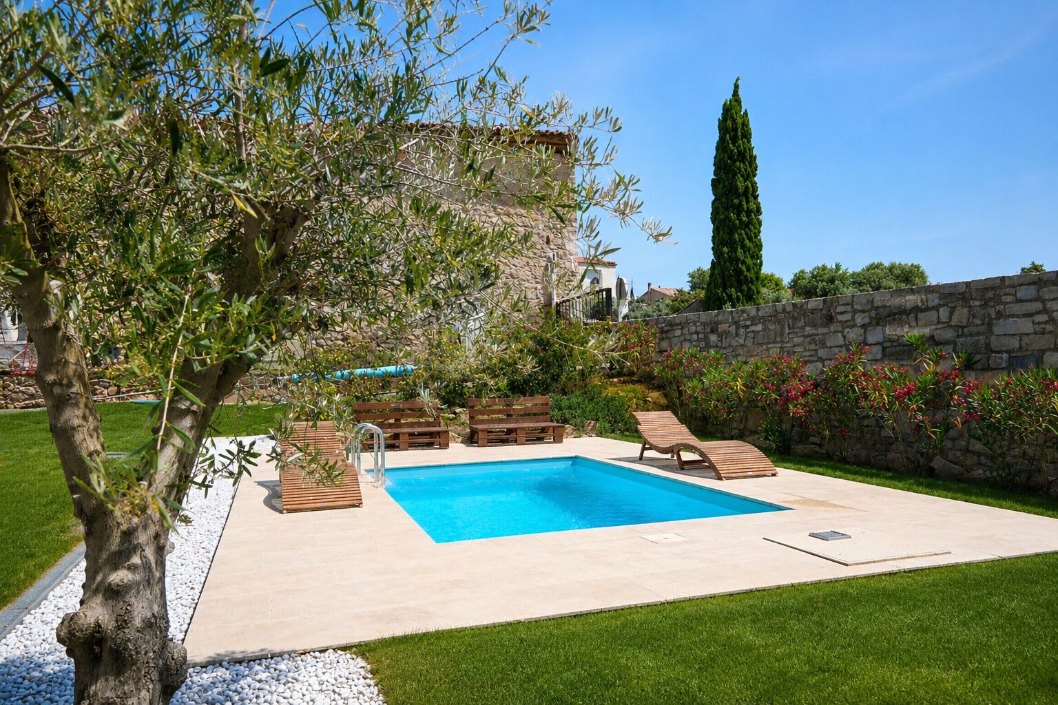 Piscine extérieure