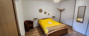 4 Schlafzimmer, Bügeleisen/Bügelbrett, Reisekinderbett, kostenloses WLAN