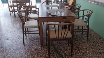 Breakfast, lunch, dinner served; Regional cuisine, garden views