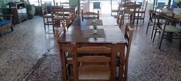 基础客房, 山景 | 起居区