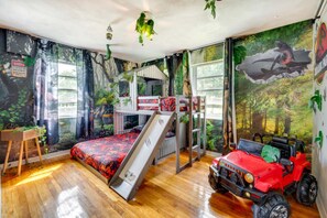 3 soverom, strykejern/-brett, wi-fi og sengetøy