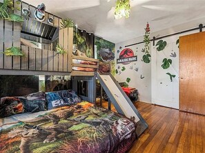 3 chambres, fer et planche à repasser, Wi-Fi, draps fournis