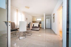 Appartement, 2 chambres, balcon, vue jardin | Intérieur