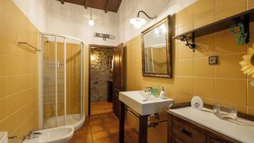 House, 3 Bedrooms, Accessible, Private Pool | Bathroom