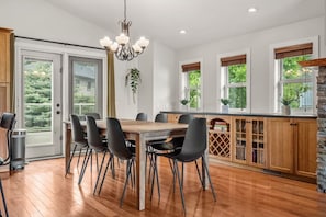 Dining - Alpenglow Retreat | Fire Pit | Games Room | Pets (Fairmont Hot Springs)