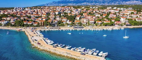 Căn hộ, 3 phòng ngủ, ban công, quang cảnh vườn | Bến du thuyền