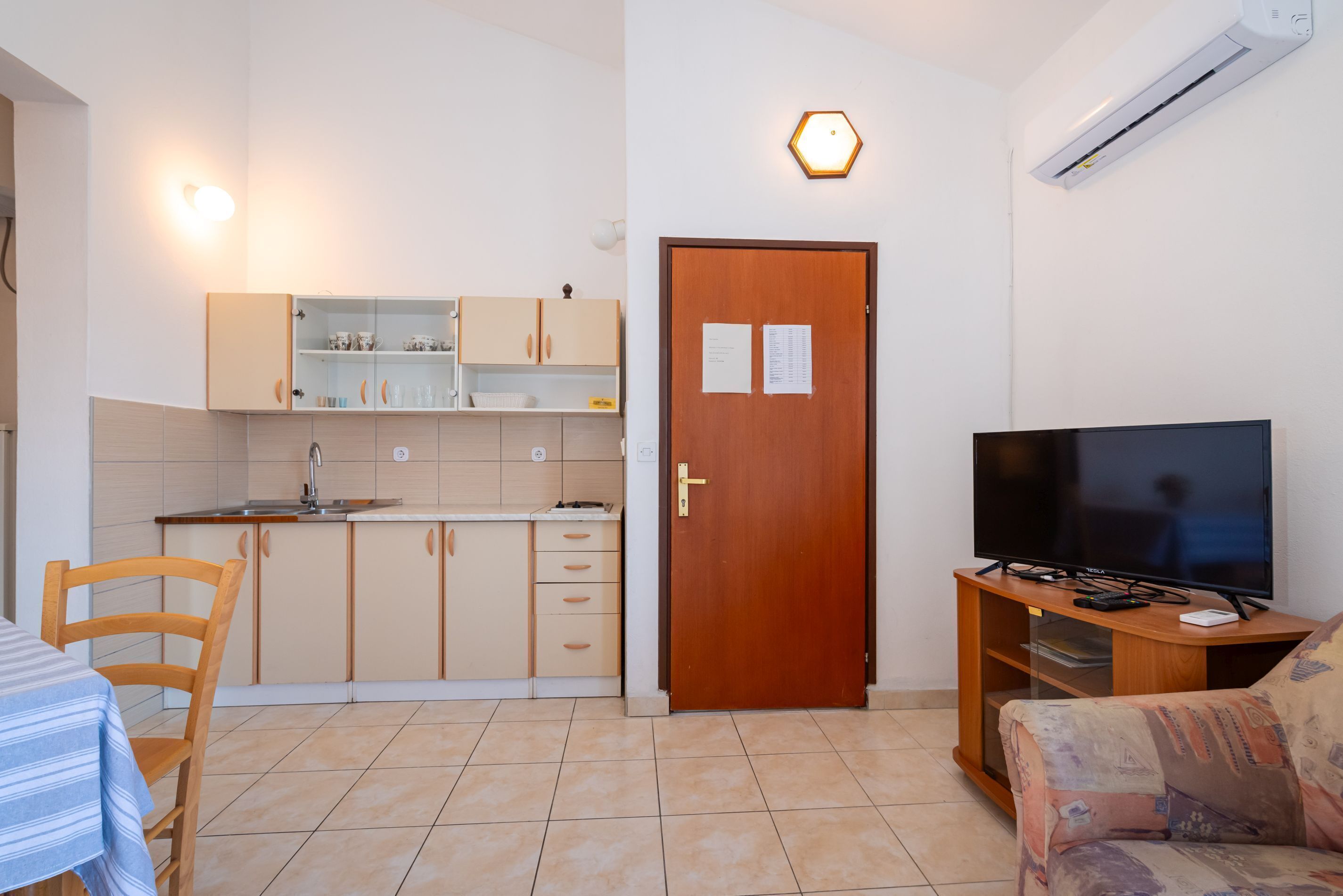 Apartment, 1 Bedroom, Balcony, Garden View | Living area