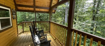 New Cozy Secluded Cabin with wi-fi