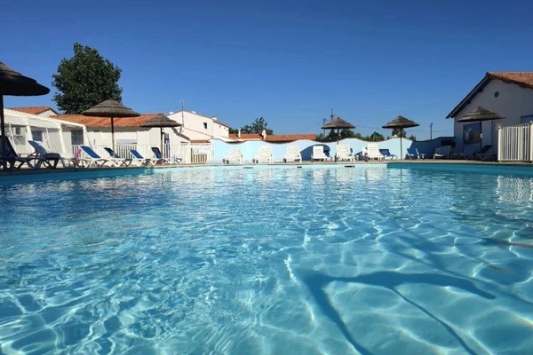 Et oppvarmet basseng