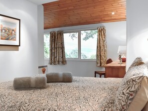 2 عدّة غرف نوم وواي فاي مجانًا وملاءات أسرّة