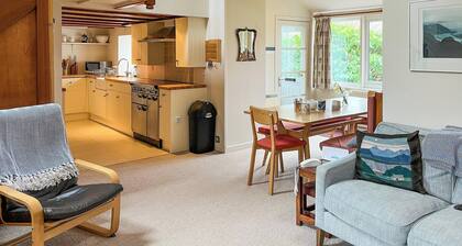 2 bedroom accommodation in Torrin